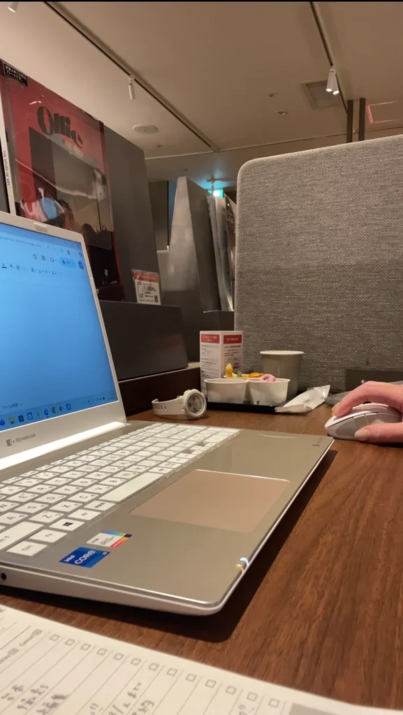 SNS運用をはじめ、複数のクライアントワークに取り組むゆきさん